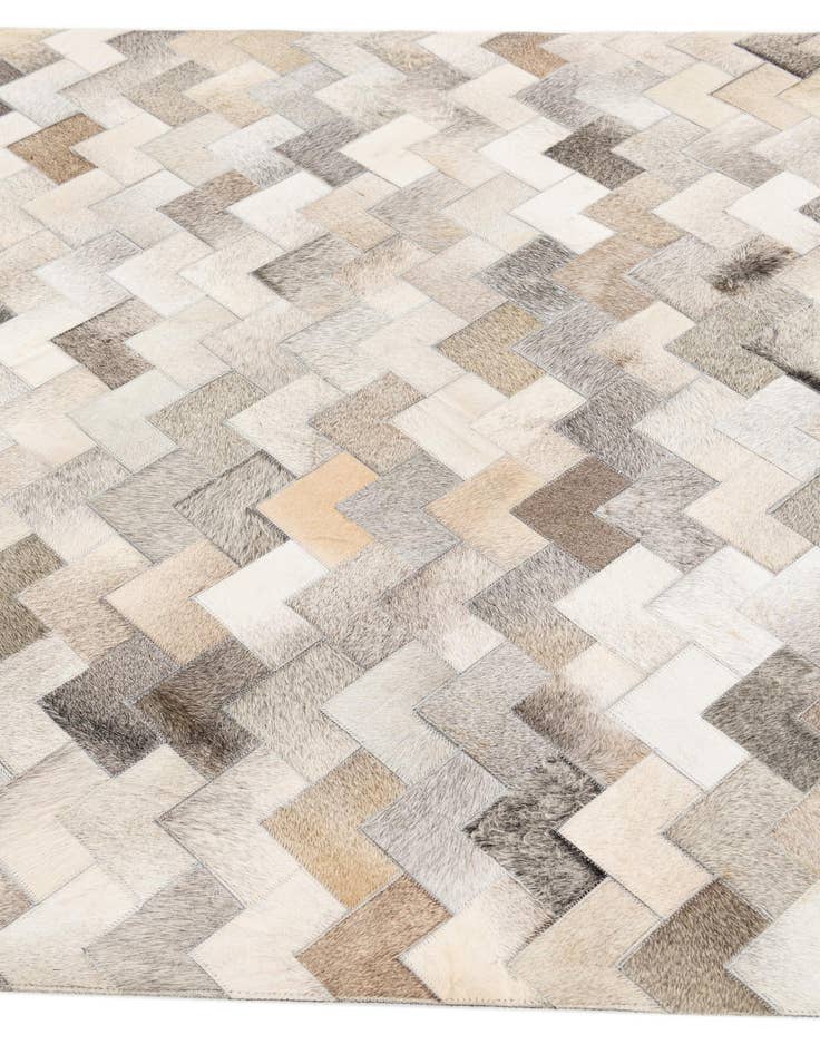 Detail image of 4' 1 x 5' 11 Cowhide Stocks Rug