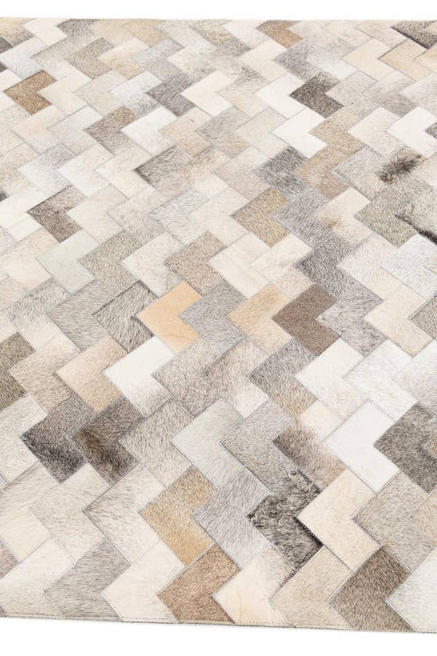 Detail image of 4' 1 x 5' 11 Cowhide Stocks Rug
