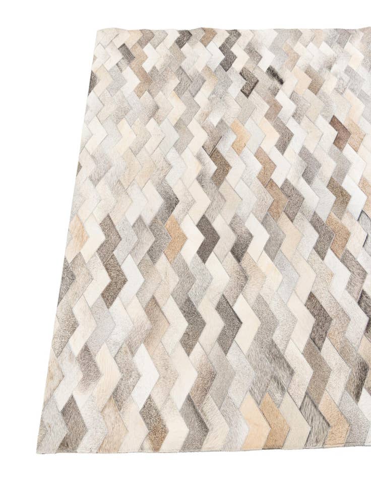 Detail image of 4' 1 x 5' 11 Cowhide Stocks Rug