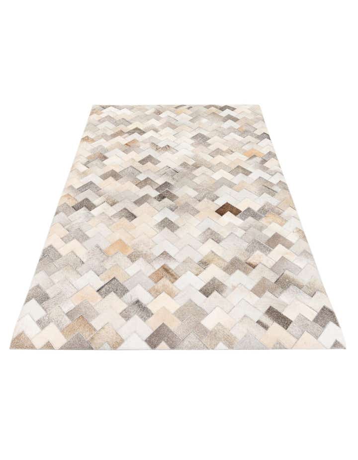 4' 1 x 6' Cowhide Stocks Rug