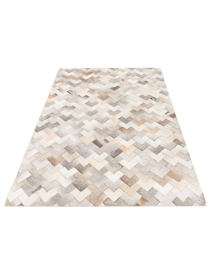 Detail image of 4' 1 x 5' 11 Cowhide Stocks Rug