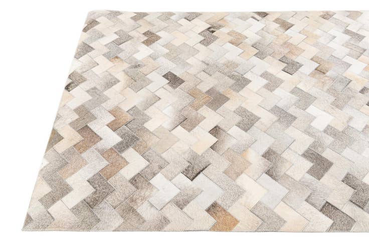 Detail image of 4' 1 x 5' 11 Cowhide Stocks Rug
