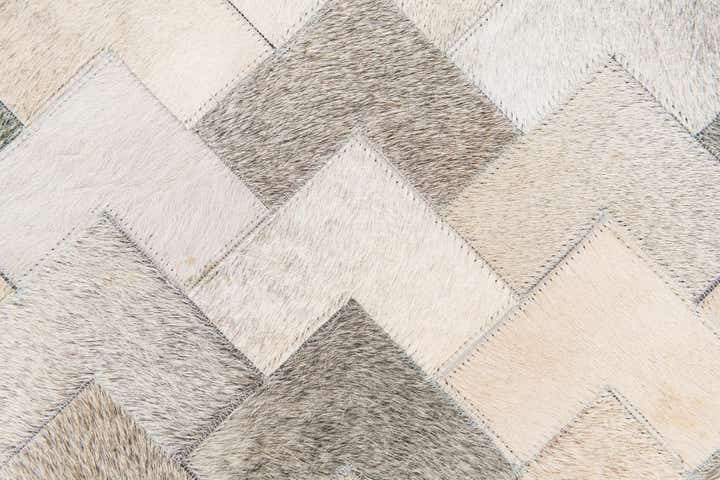 4' 1 x 5' 11 Cowhide Stocks Rug