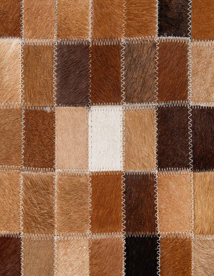 Detail image of 4' x 5' 11 Cowhide Stocks Rug