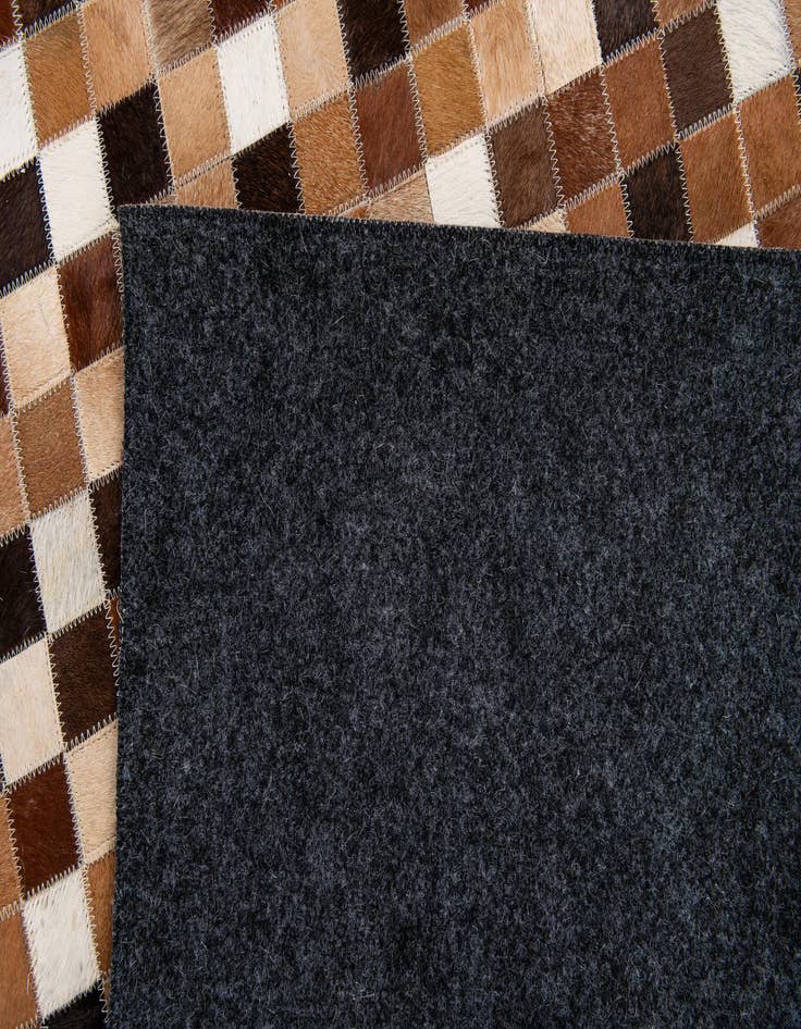Detail image of 4' x 5' 11 Cowhide Stocks Rug