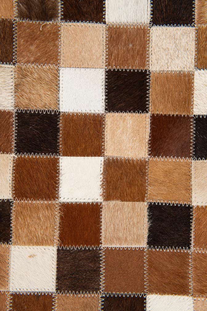 4' x 6' Cowhide Stocks Rug