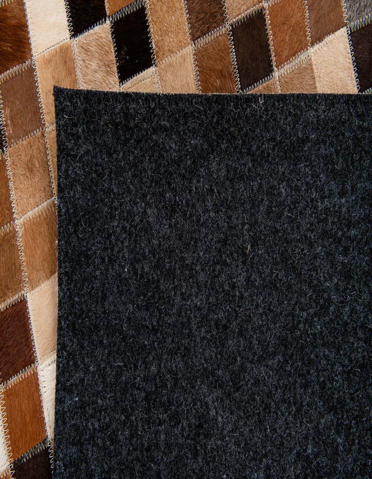 Detail image of 4' x 5' 11 Cowhide Stocks Rug