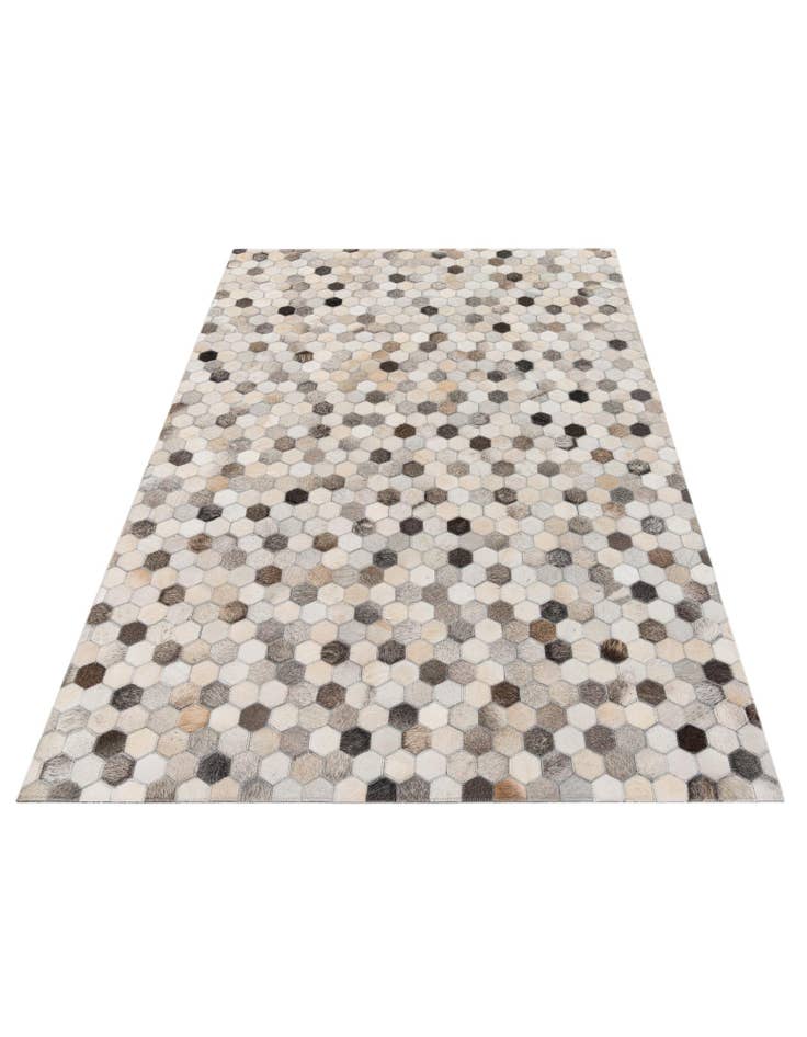Detail image of 4' x 5' 10 Cowhide Stocks Rug