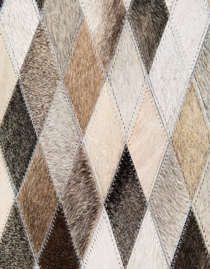 Detail image of 4' x 6' Cowhide Stocks Rug