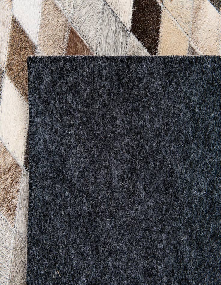 Detail image of 4' x 6' Cowhide Stocks Rug