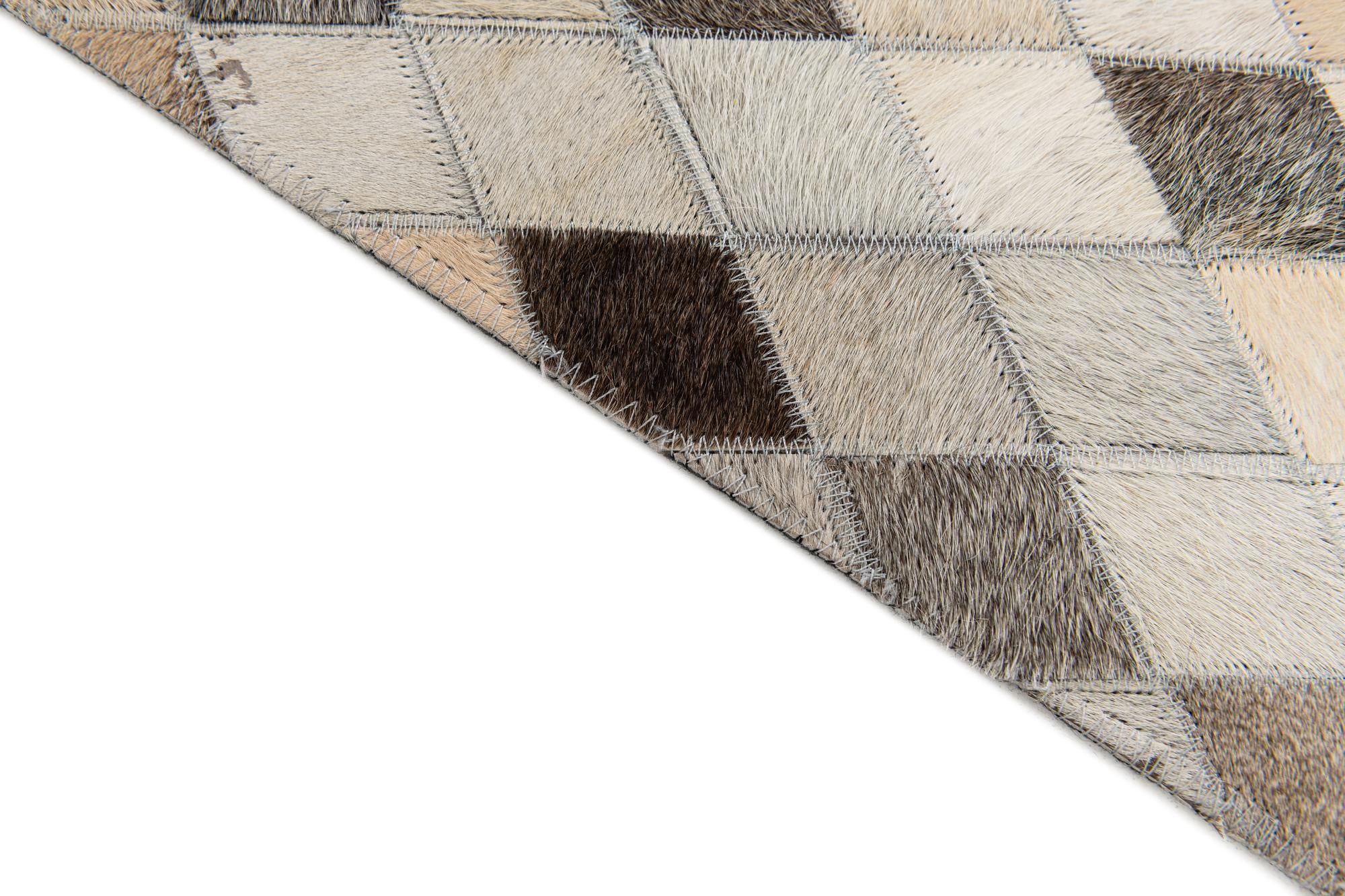 4' 1 x 6' Cowhide Stocks Rug