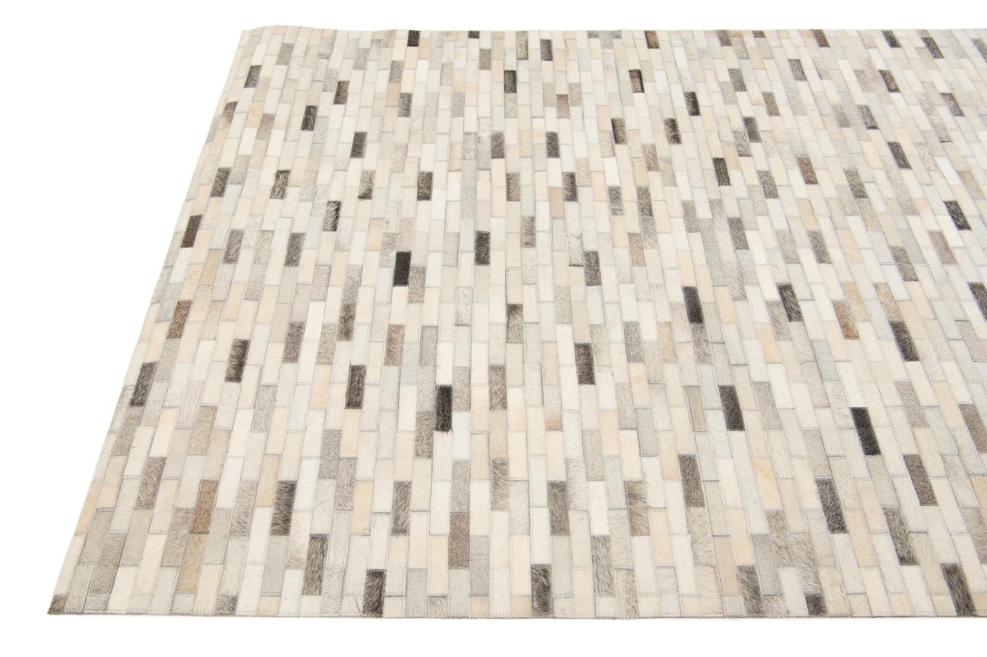 4' x 6' Cowhide Stocks Rug
