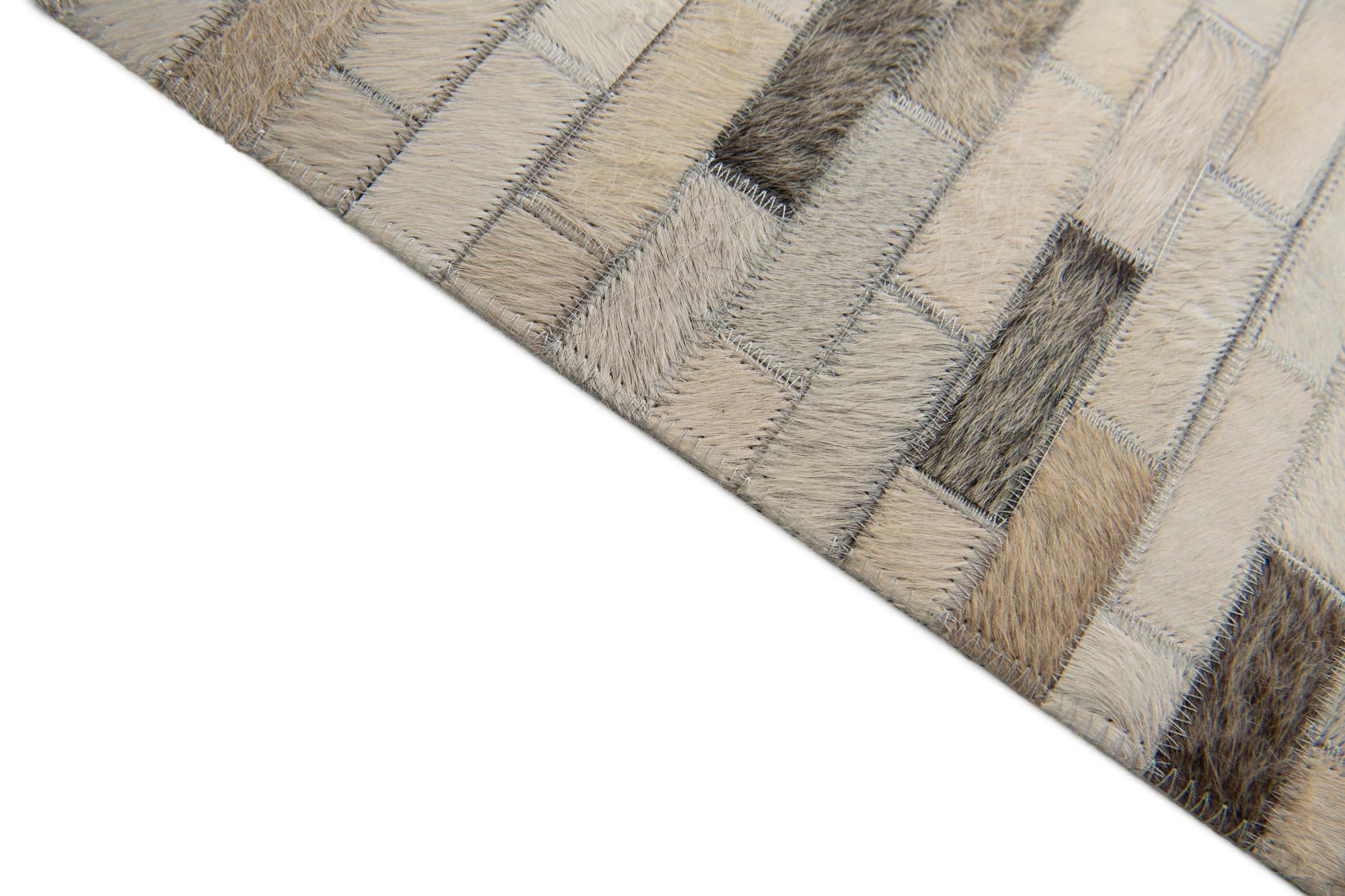 4' x 6' Cowhide Stocks Rug