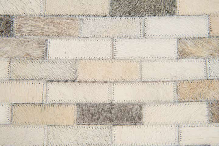4' x 6' Cowhide Stocks Rug