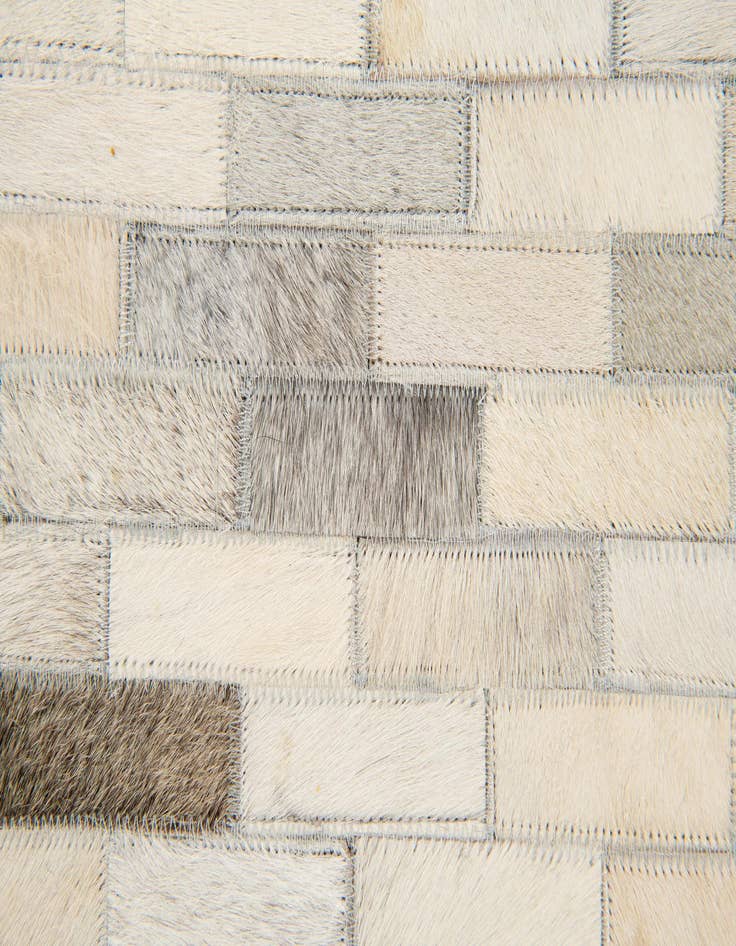 Detail image of 4' x 5' 11 Cowhide Stocks Rug