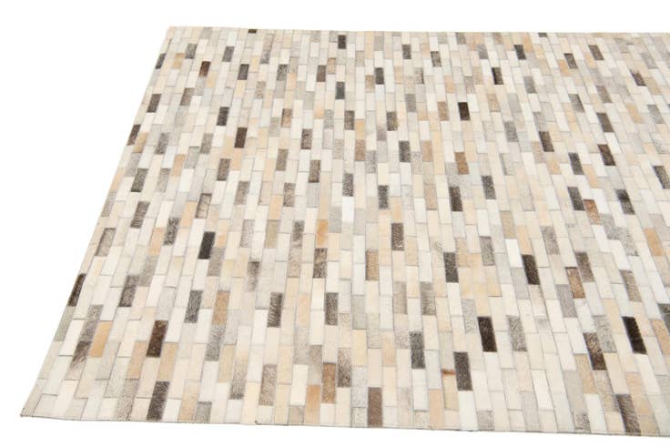 Detail image of 4' x 6' Cowhide Stocks Rug