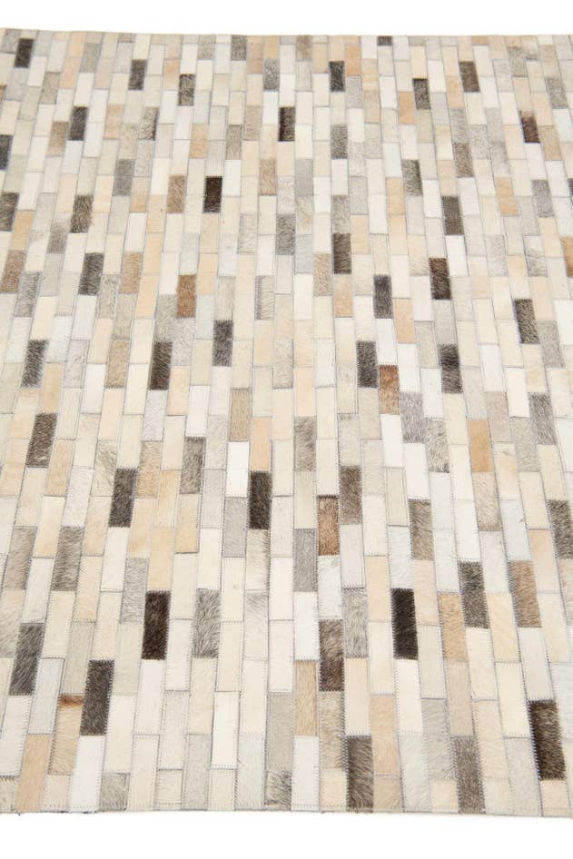 Detail image of 4' x 6' Cowhide Stocks Rug