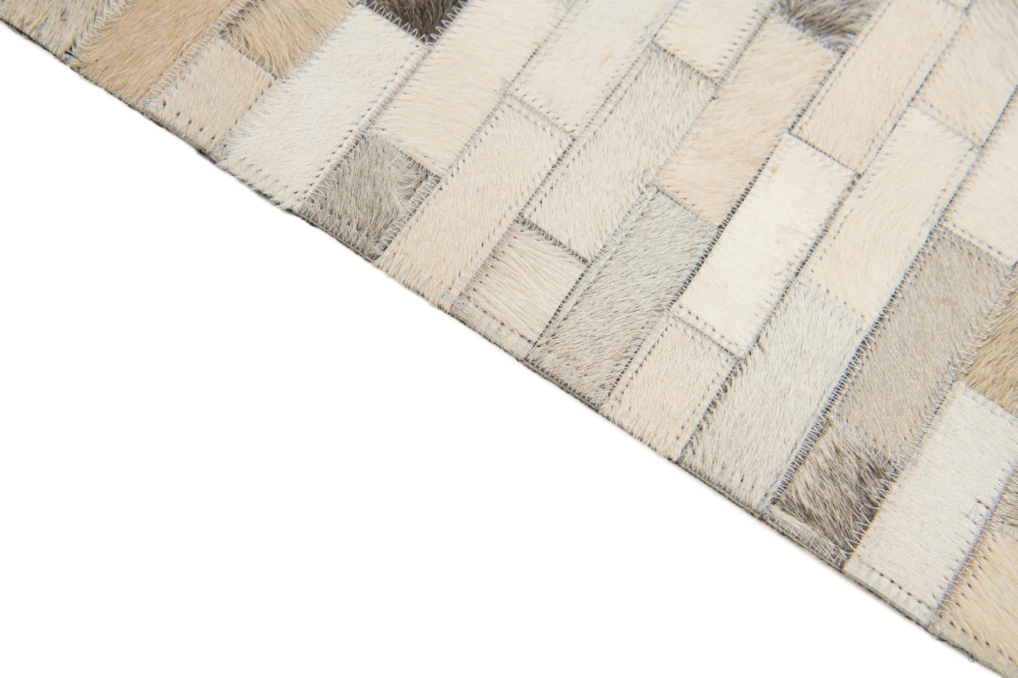 4' x 6' Cowhide Stocks Rug