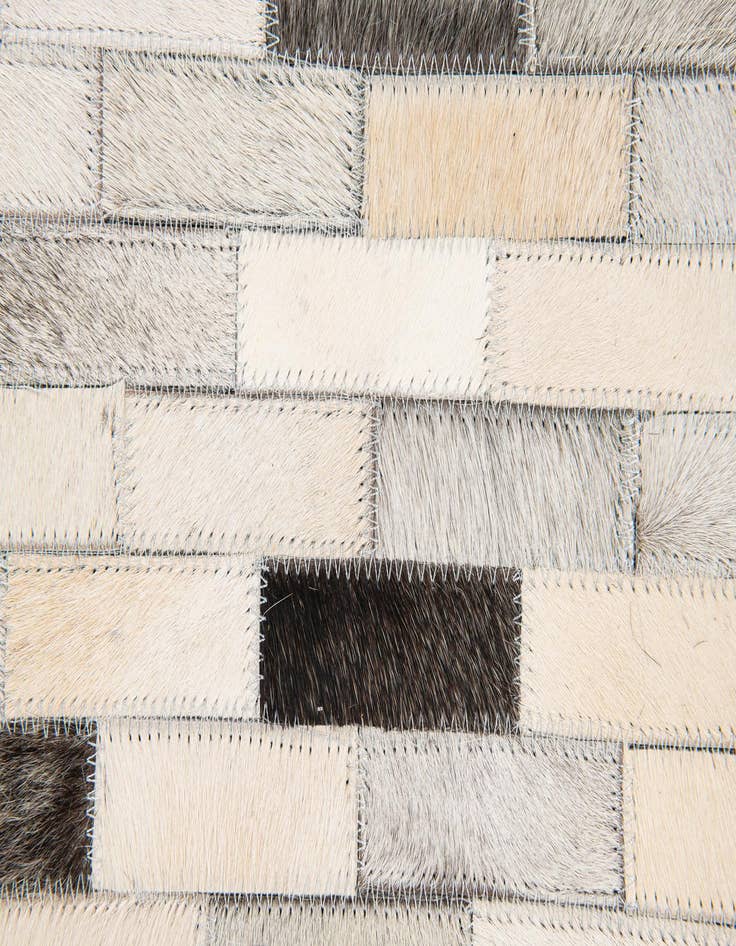 Detail image of 4' x 5' 11 Cowhide Stocks Rug