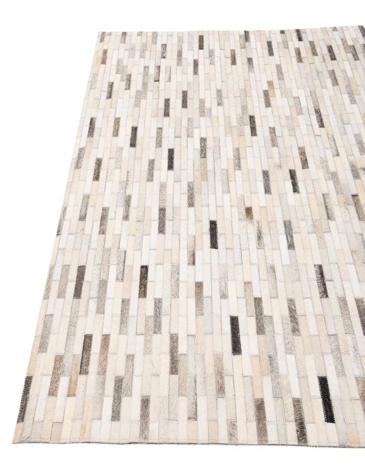 Detail image of 3' 11 x 6' 1 Cowhide Stocks Rug