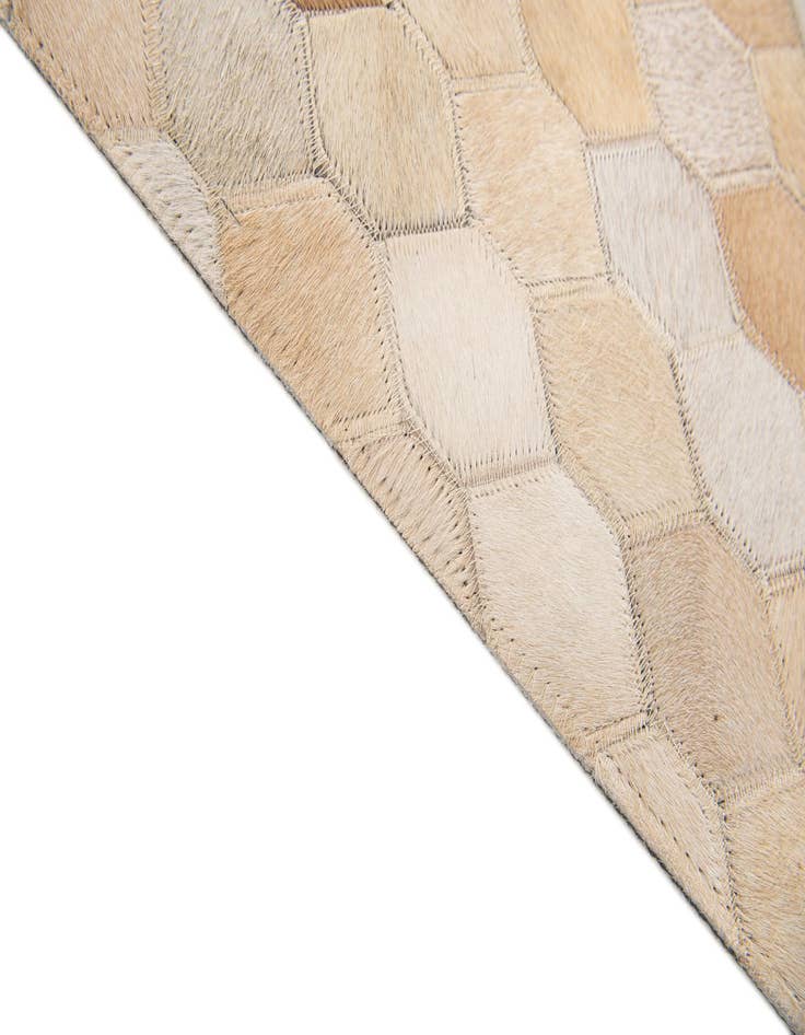 Detail image of 4' x 5' 11 Cowhide Stocks Rug