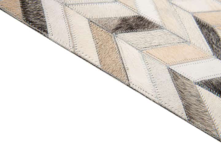 4' x 6' Cowhide Stocks Rug