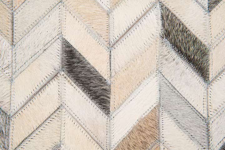 4' x 6' Cowhide Stocks Rug