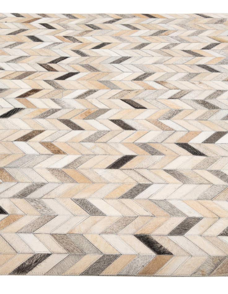 Detail image of 4' x 6' 1 Cowhide Stocks Rug