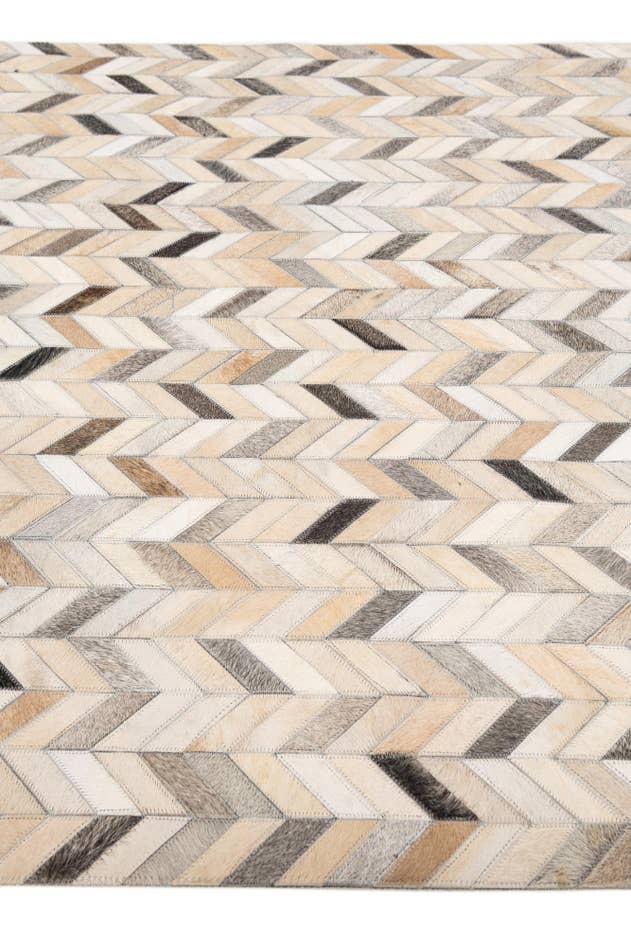 Detail image of 4' x 6' 1 Cowhide Stocks Rug