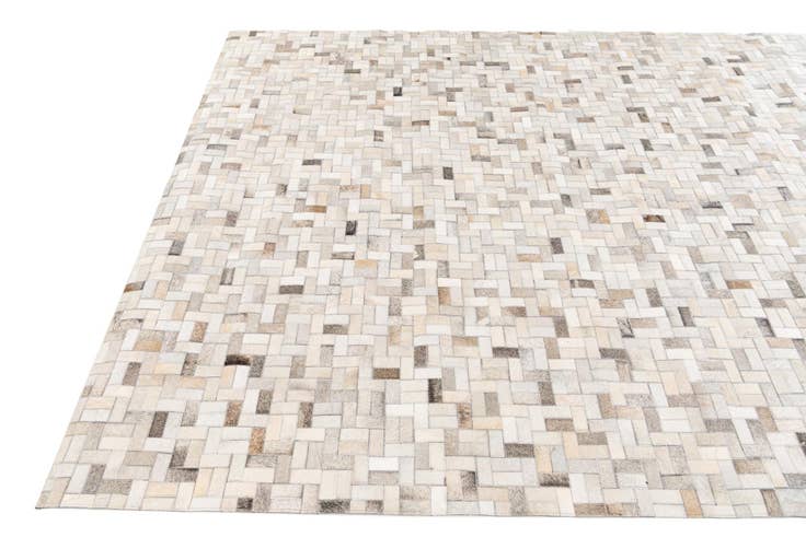 Detail image of 6' 8 x 9' 10 Cowhide Stocks Rug