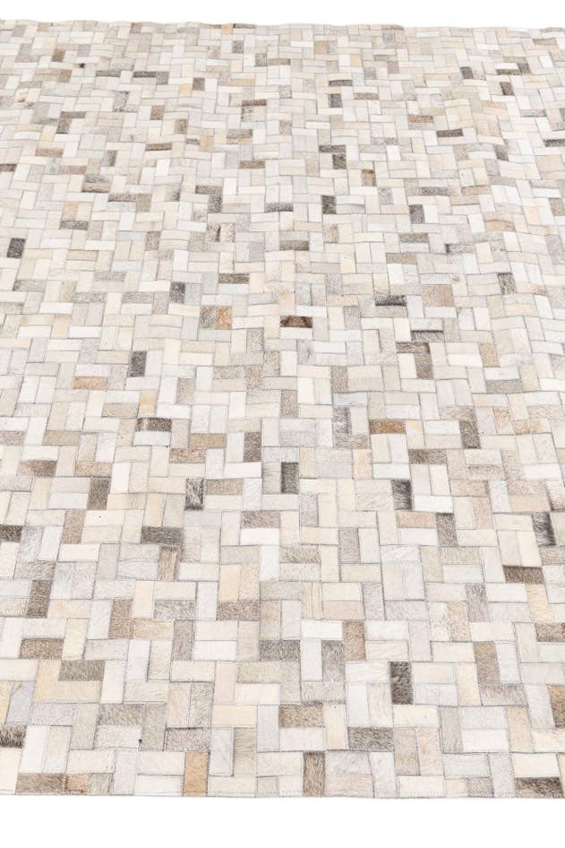 Detail image of 6' 8 x 9' 10 Cowhide Stocks Rug