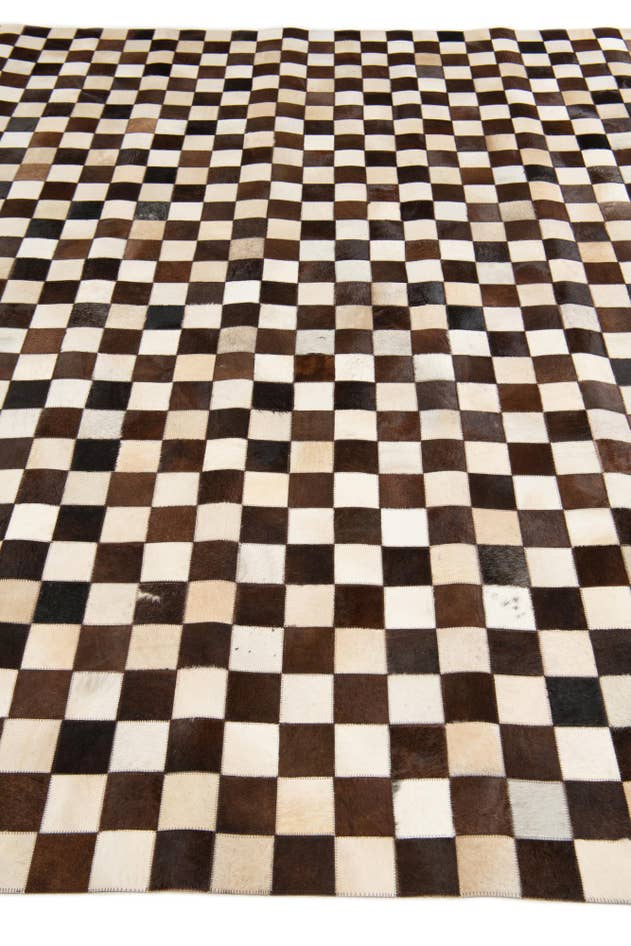 Detail image of 8' x 9' 10 Cowhide Stocks Rug
