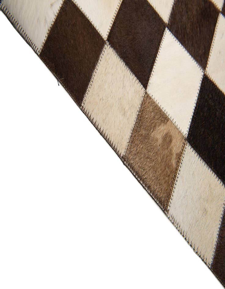 Detail image of 8' x 9' 10 Cowhide Stocks Rug