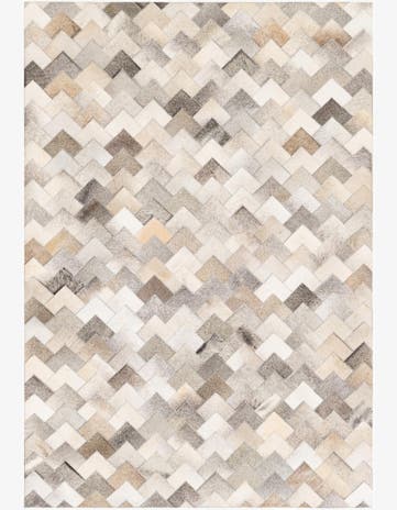 4' 1 x 5' 11 Cowhide Stocks Rug