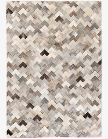 4' 7 x 6' 7 Cowhide Stocks Rug
