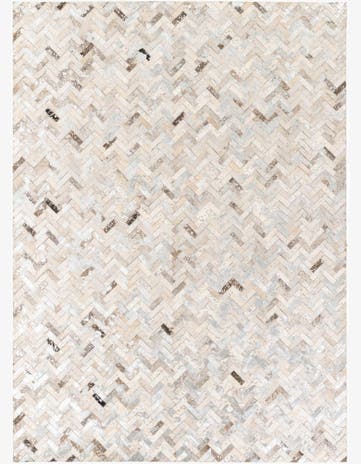 5' 5 x 7' 6 Cowhide Stocks Rug