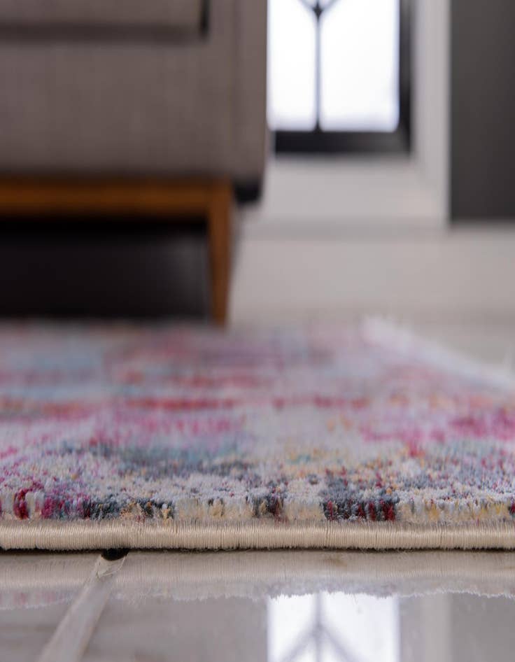 Detail image of 2' 2 x 3' Dakota Rug