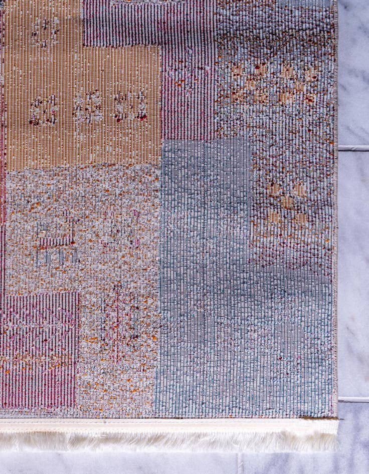 Detail image of 8' 2 x 10' Dakota Rug