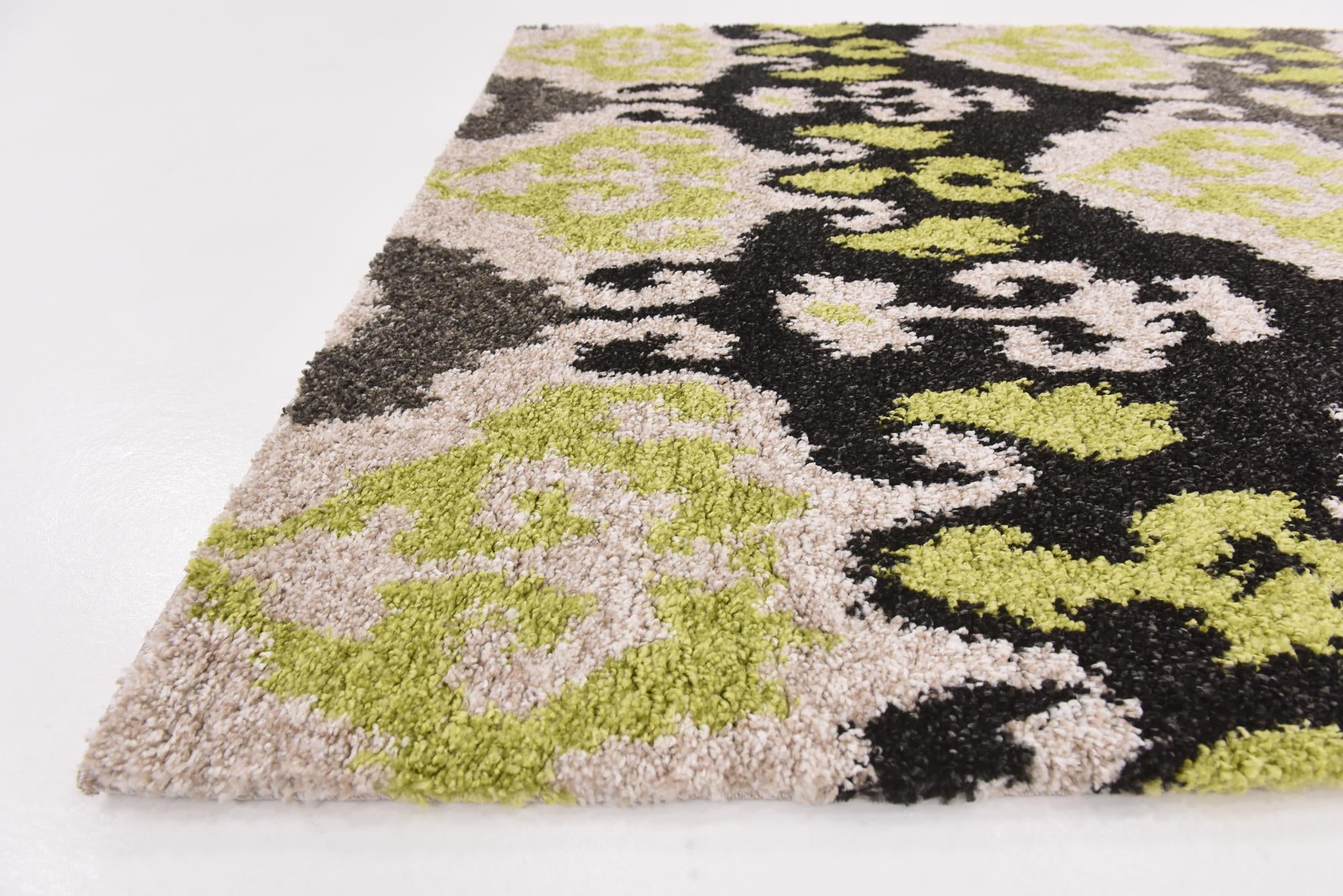 5' 2 x 7' 6 Damask Rug