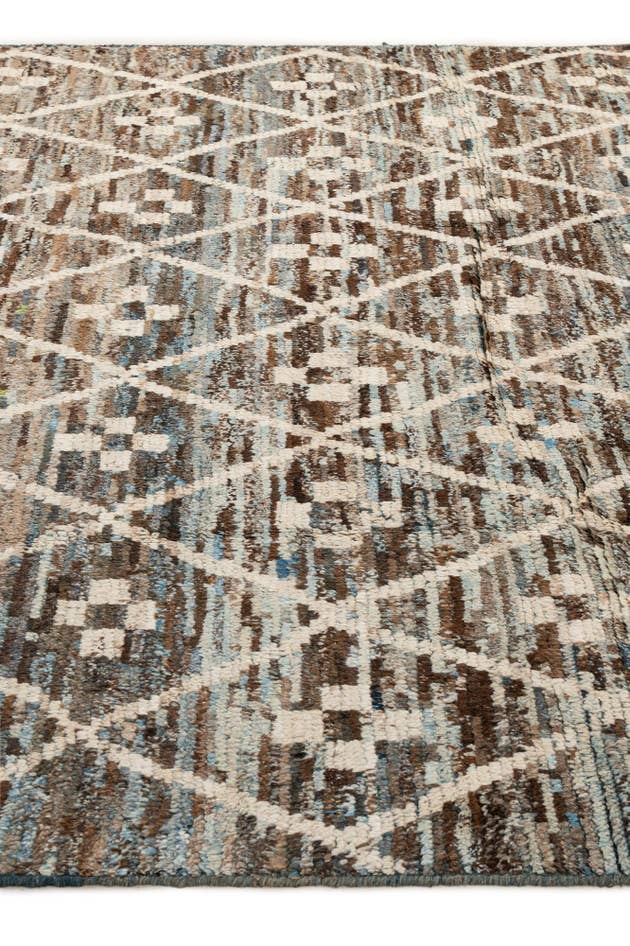 Detail image of 6' 9 x 9' 10 Hand Knotted Darya Wool Rug
