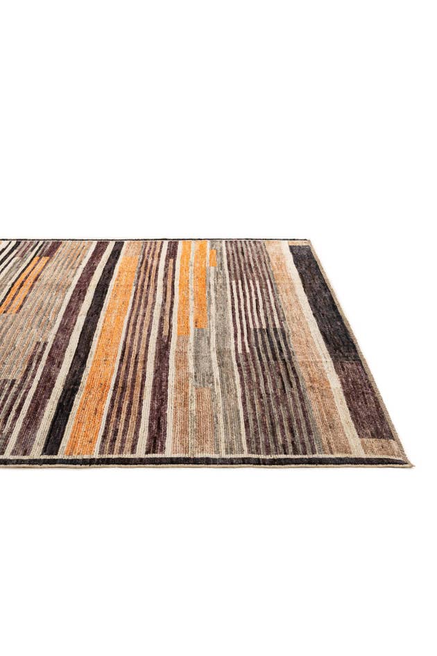 Detail image of 8' 2 x 9' 10 Hand Knotted Darya Wool Rug