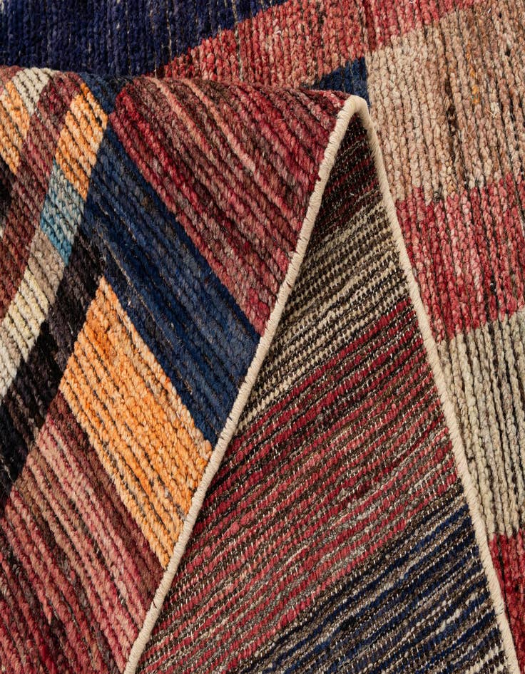 Detail image of 8' 4 x 9' 9  Hand Knotted Darya Wool Rug
