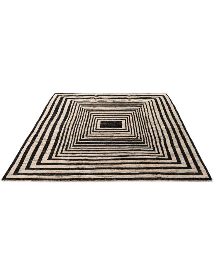 Detail image of 8' 2 x 9' 7 Hand Knotted Darya Wool Rug