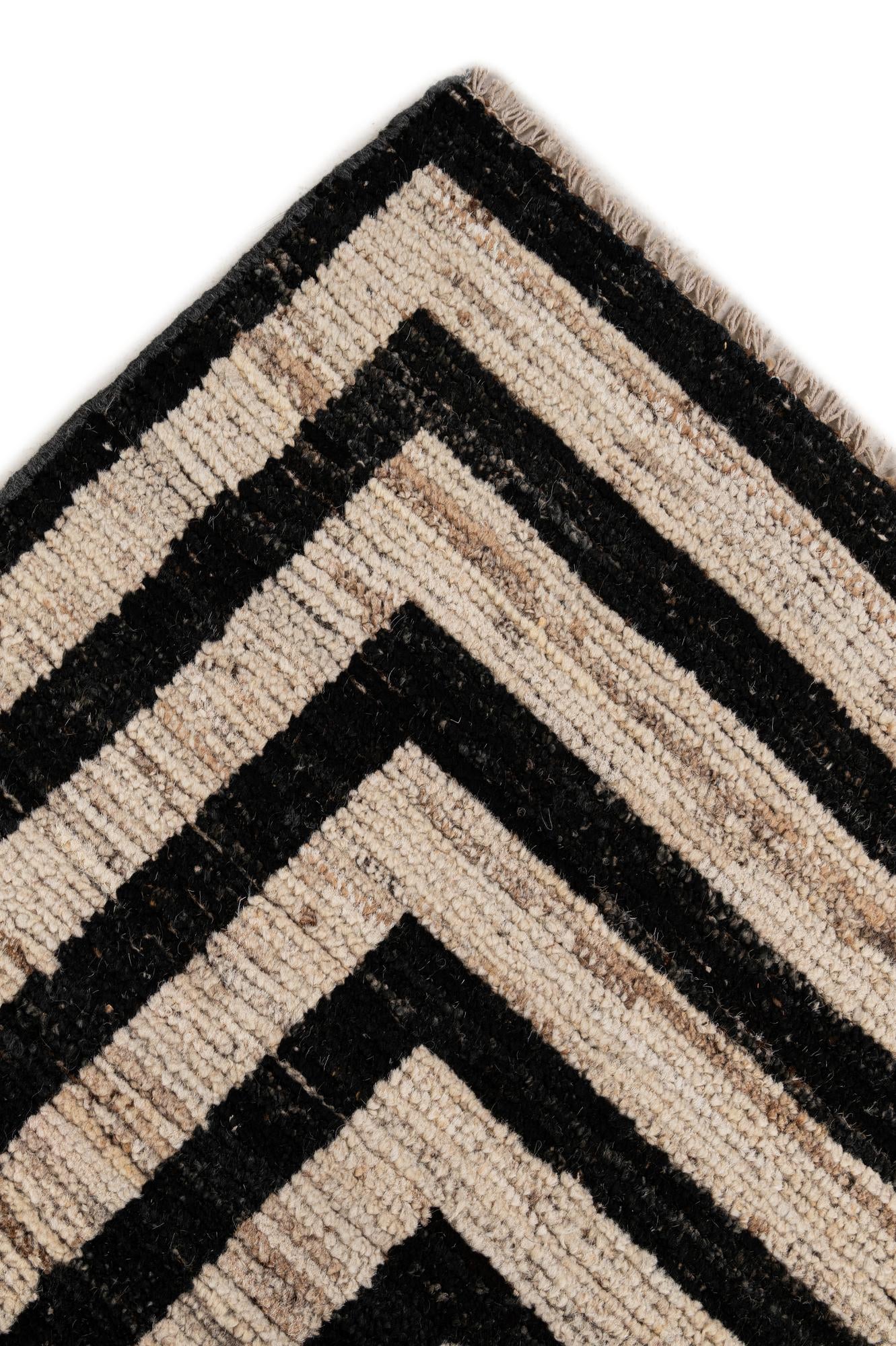 8' 2 x 9' 7 Hand Knotted Darya Wool Rug