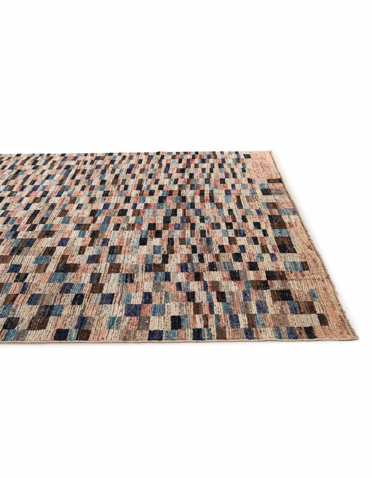 Detail image of 8' 2 x 9' 8 Hand Knotted Darya Wool Rug