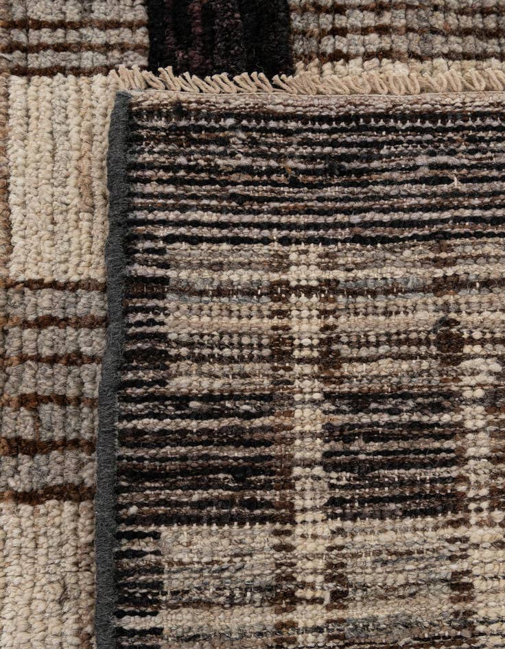 Detail image of 8' 6 x 9' 6  Hand Knotted Darya Wool Rug
