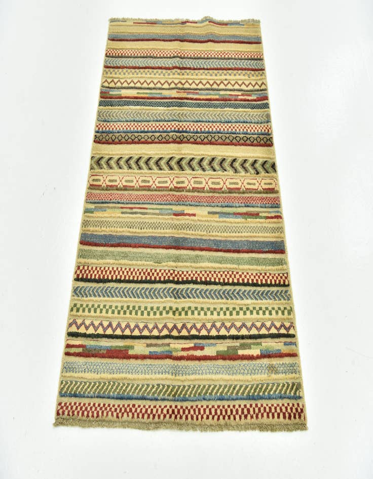 Detail image of 3' 5 x 4' 10  Hand Knotted Darya Rug