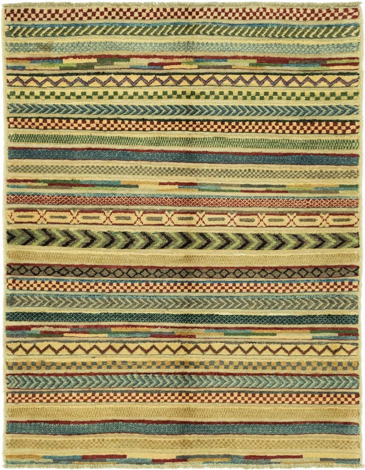 Detail image of 3' 5 x 4' 10 Hand Knotted Darya Rug