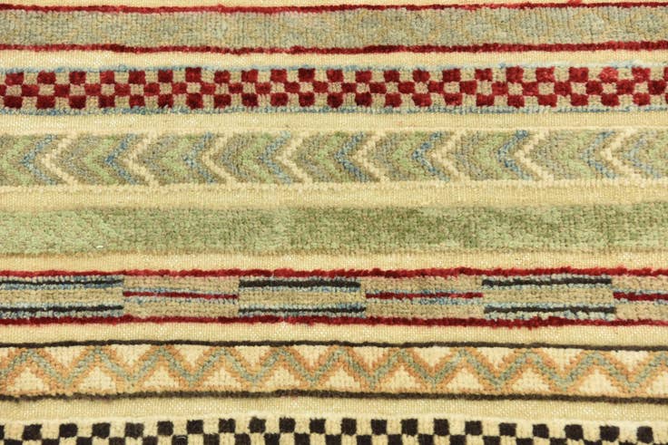Detail image of 3' 2 x 5' Hand Knotted Darya Rug