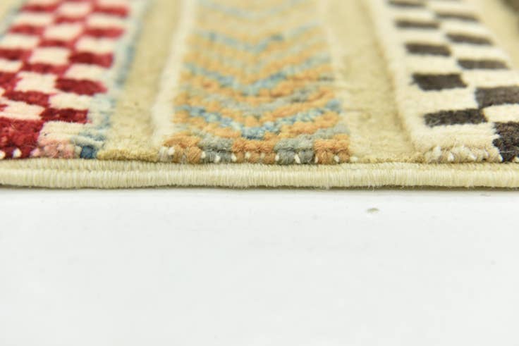Detail image of 3' 2 x 5' Hand Knotted Darya Rug